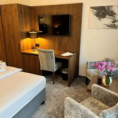 Aaritz Готель 4*